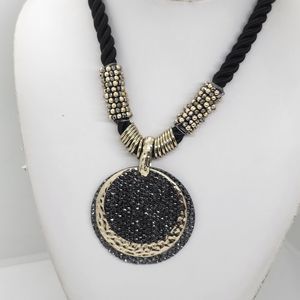 Nwt Erica Lyons Black‎ And Gold Cord Necklace